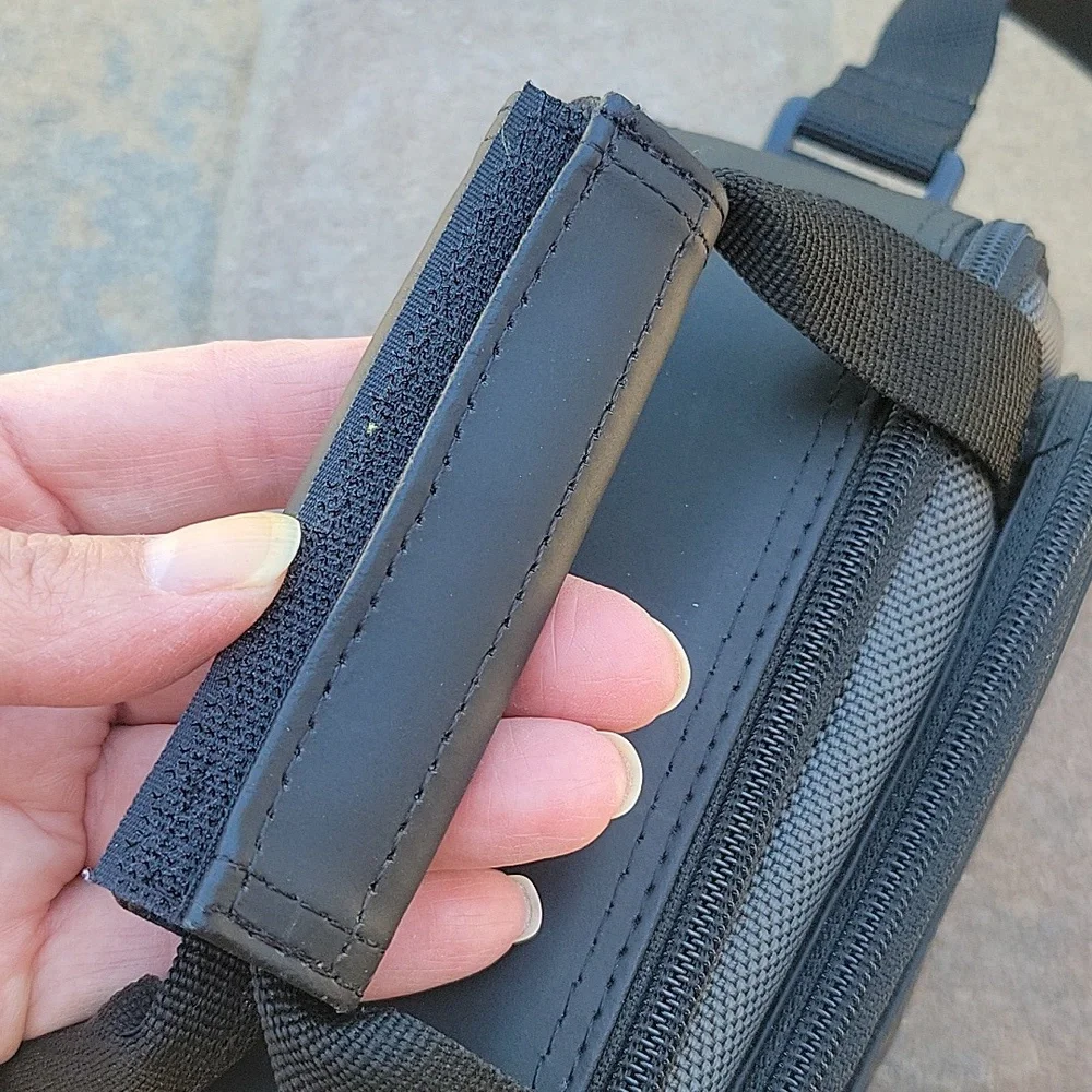 Canon Multi-pocket Black Camera Case Adjustable Shoulder Strap